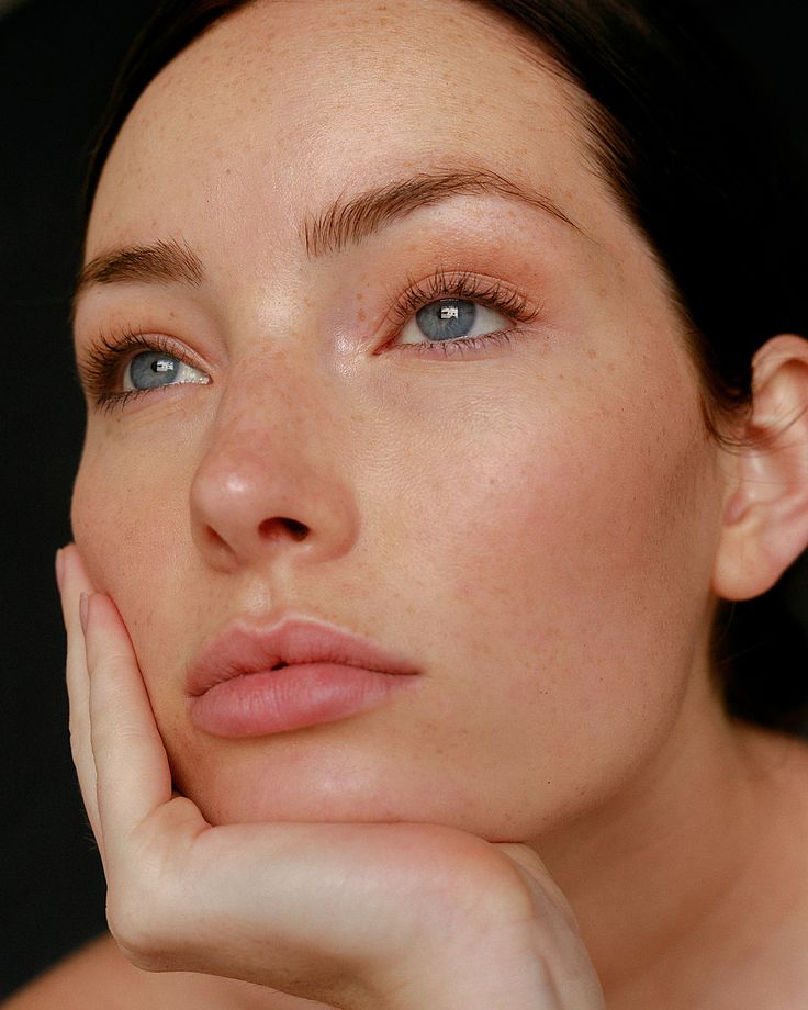 Glossier Cloud Paint Puff